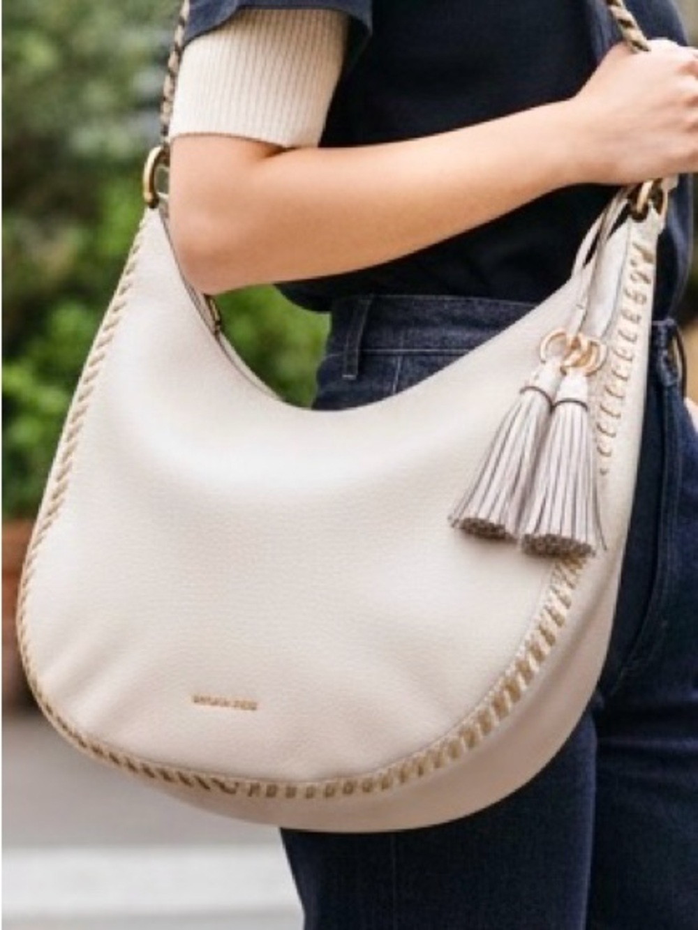 Michael Kors Lauryn Large Pebbled Leather Hobo Shoulder Bag Ivory Cream Tassel